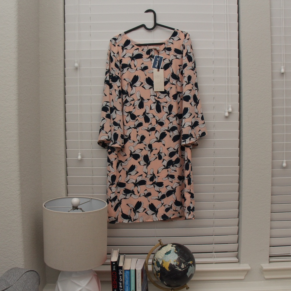 BRAND NEW Women's Dress